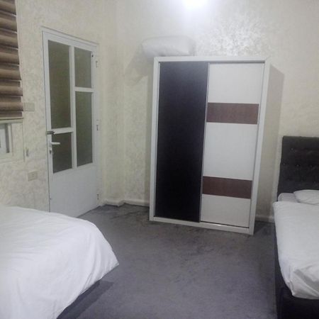 Jarajreh Apartments/ Hotel Эль-Карак Номер фото