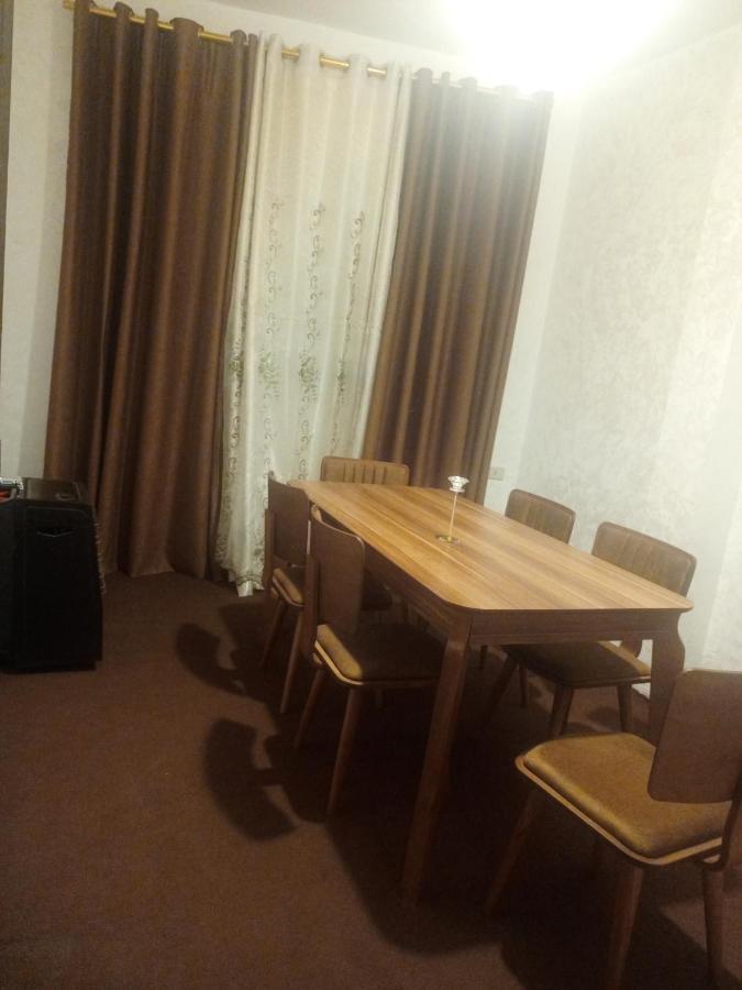 Jarajreh Apartments/ Hotel Эль-Карак Экстерьер фото